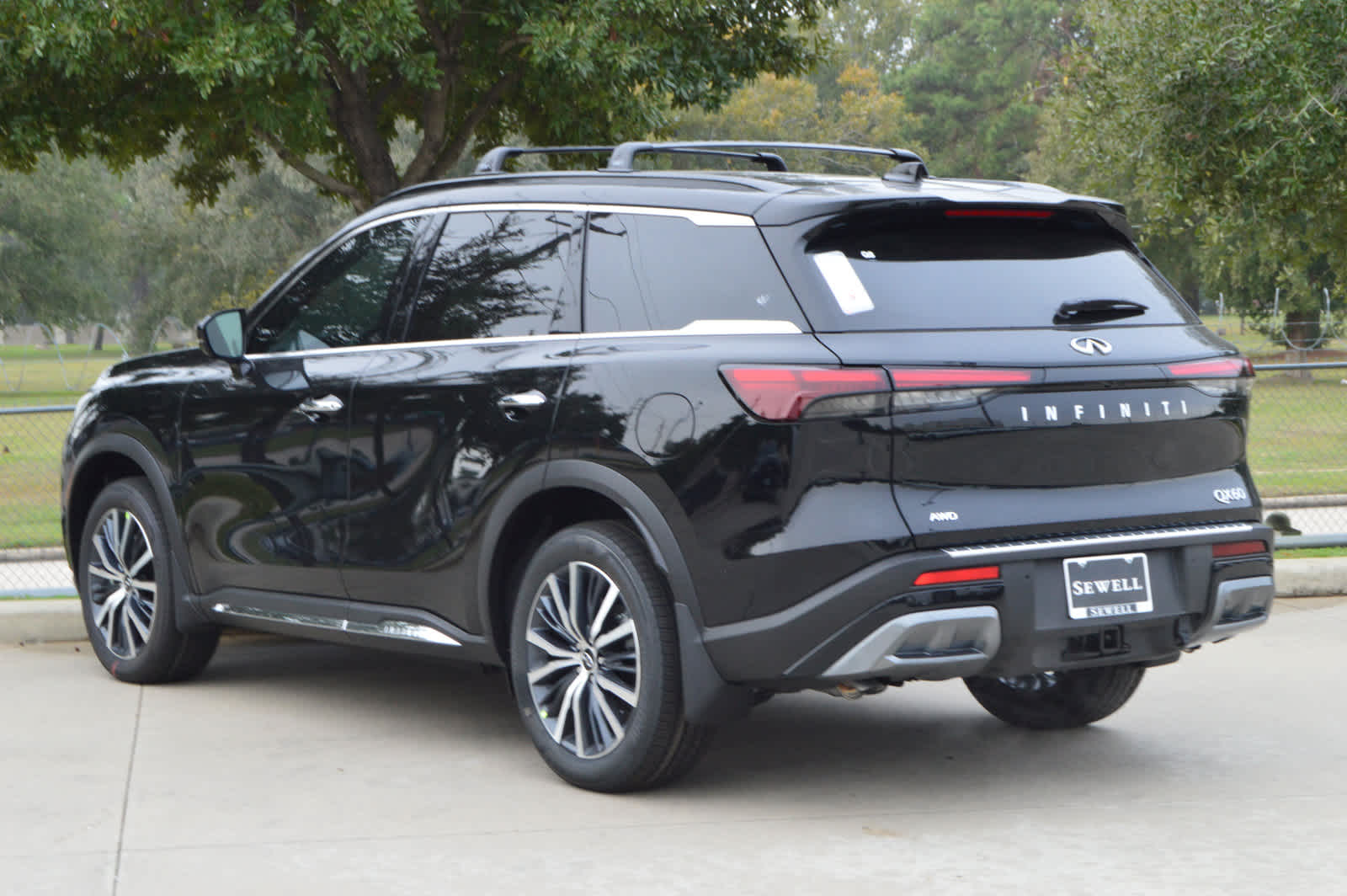 2025 Infiniti QX60 Autograph photo 3