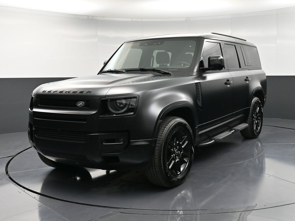 2024 Land Rover Defender X-Dynamic SE's photo