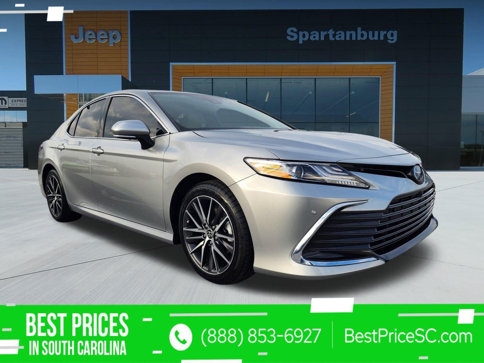 2022 Toyota Camry XLE's photo