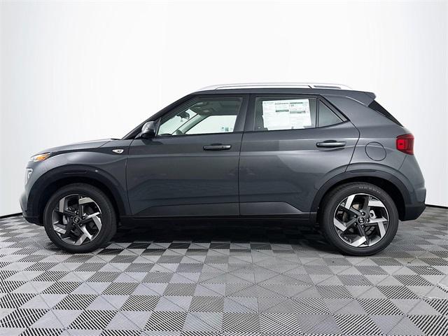 2025 Hyundai Venue SEL photo 2