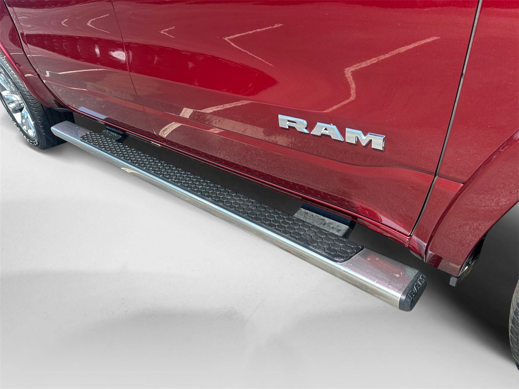 2022 Ram 1500 Laramie photo 17