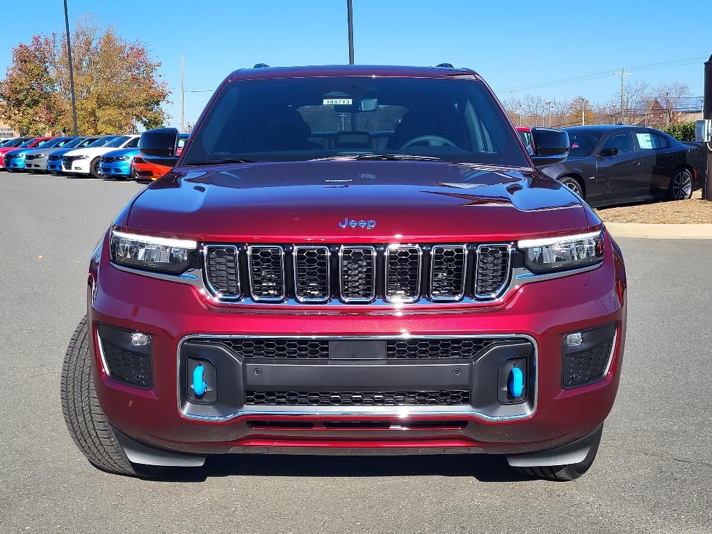 2024 Jeep Cherokee 4xe Overland photo 3