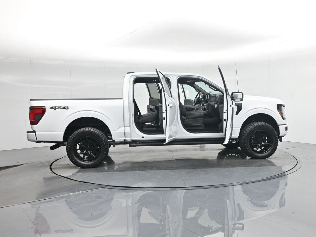 2025 Ford F-150 XLT photo 3