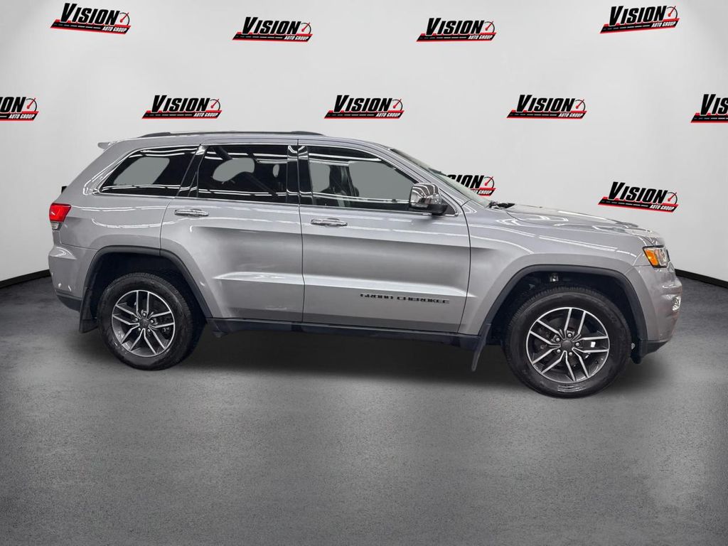 2019 Jeep Grand Cherokee Limited photo 4