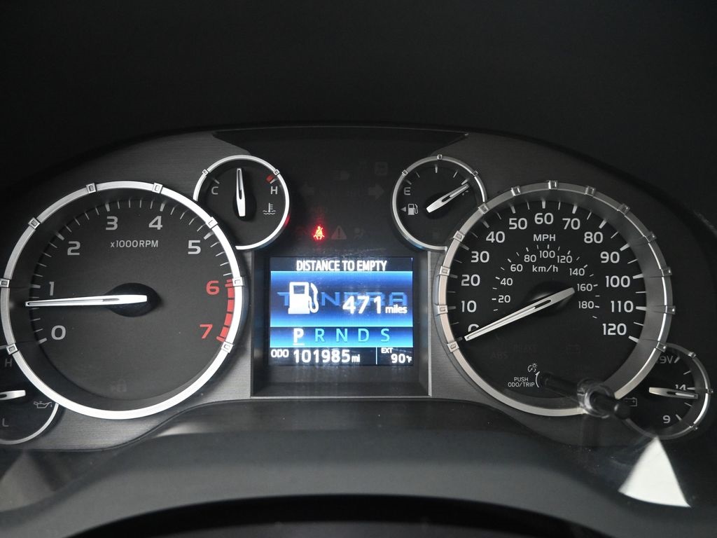 2017 Toyota Tundra SR5 photo 11