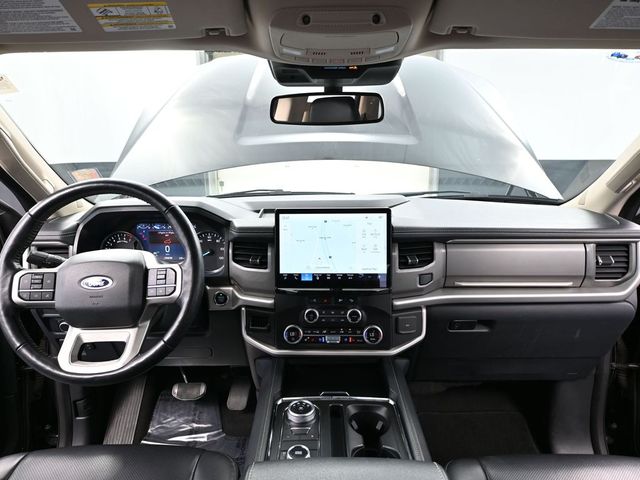 2023 Ford Expedition XLT photo 18