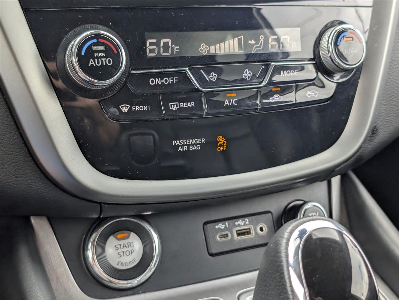 2023 Nissan Murano SV photo 18