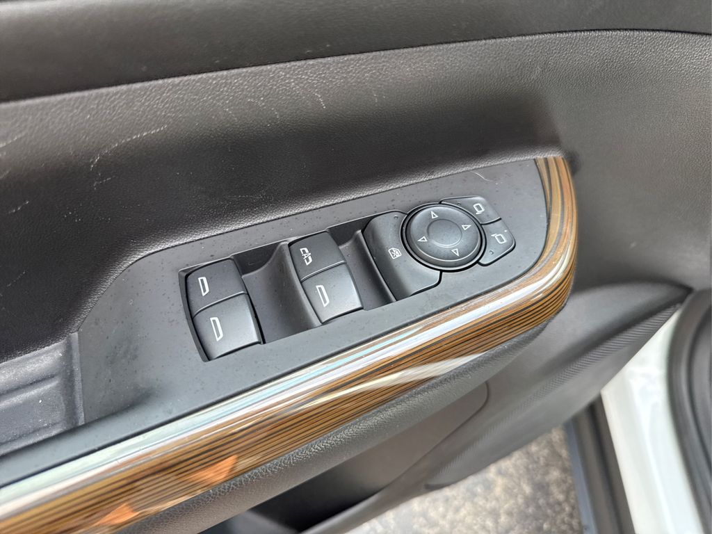 2023 Gmc Acadia SLE photo 30