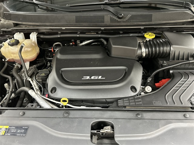 2018 Chrysler Pacifica Touring Plus photo 4