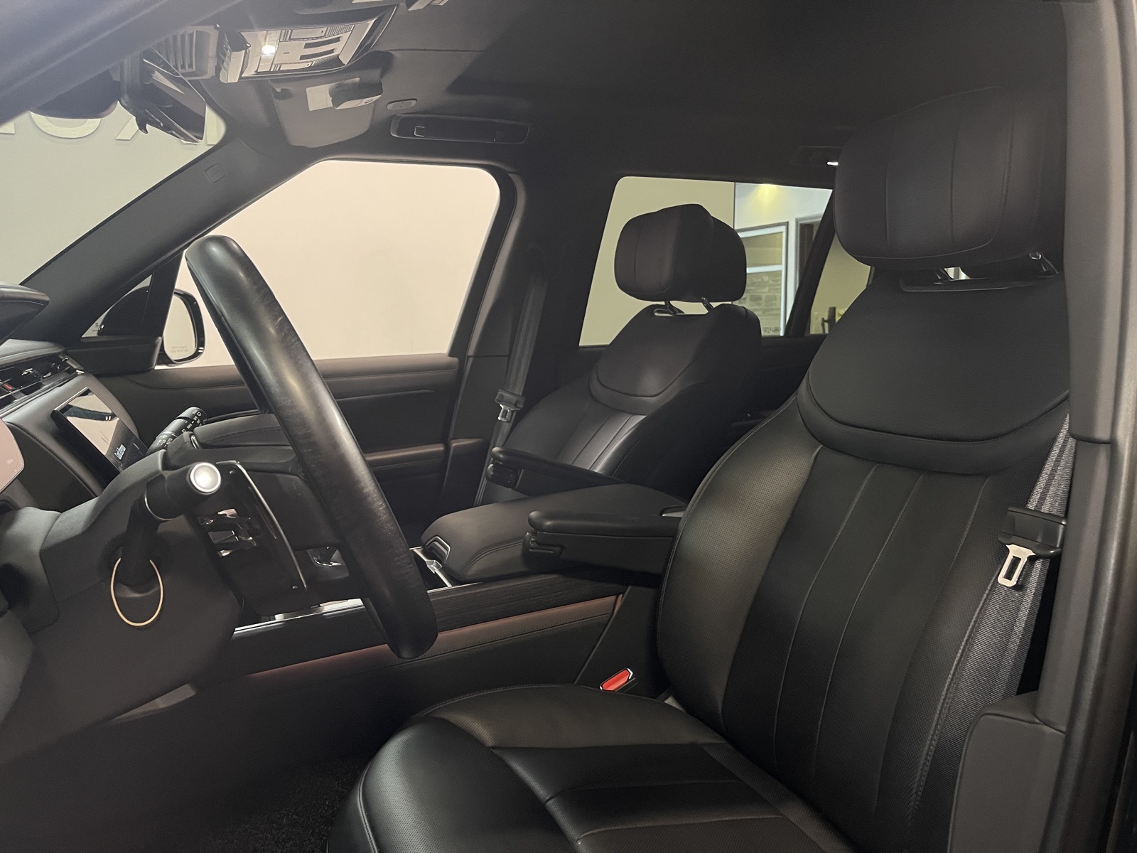 2025 Land Rover Range Rover Autobiography Base photo 2