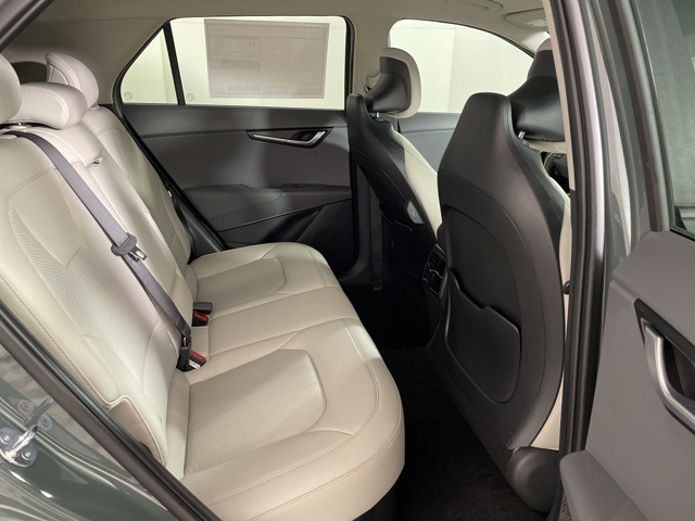2025 Kia Niro EX photo 38