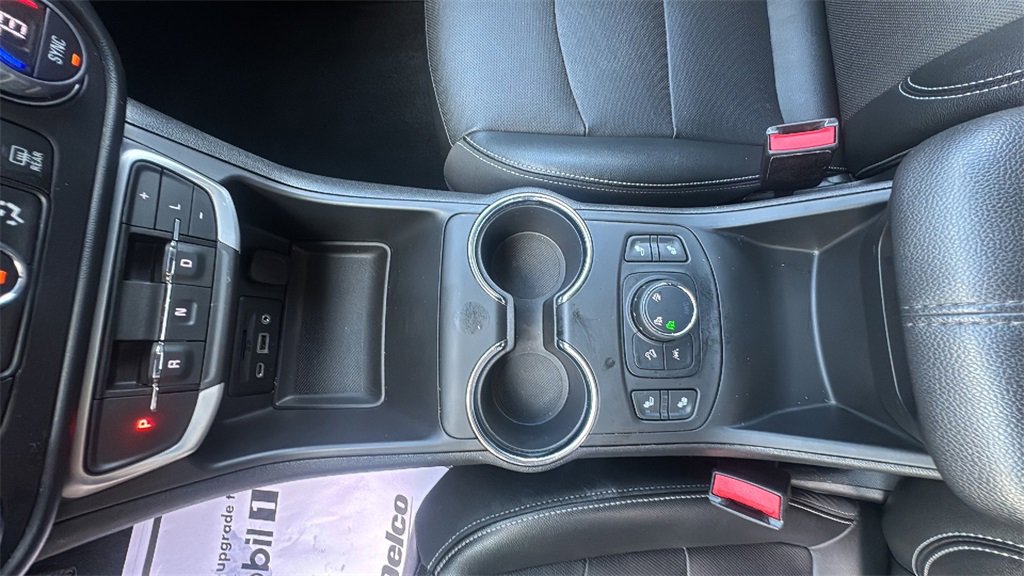 2023 Gmc Terrain SLT photo 16