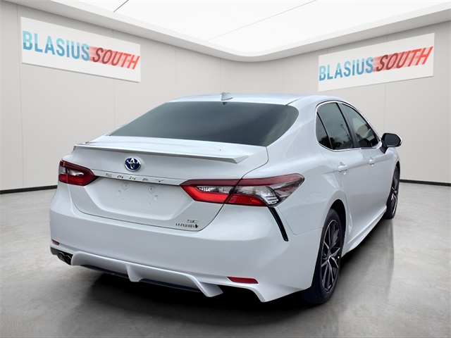 2023 Toyota Camry Hybrid SE photo 3
