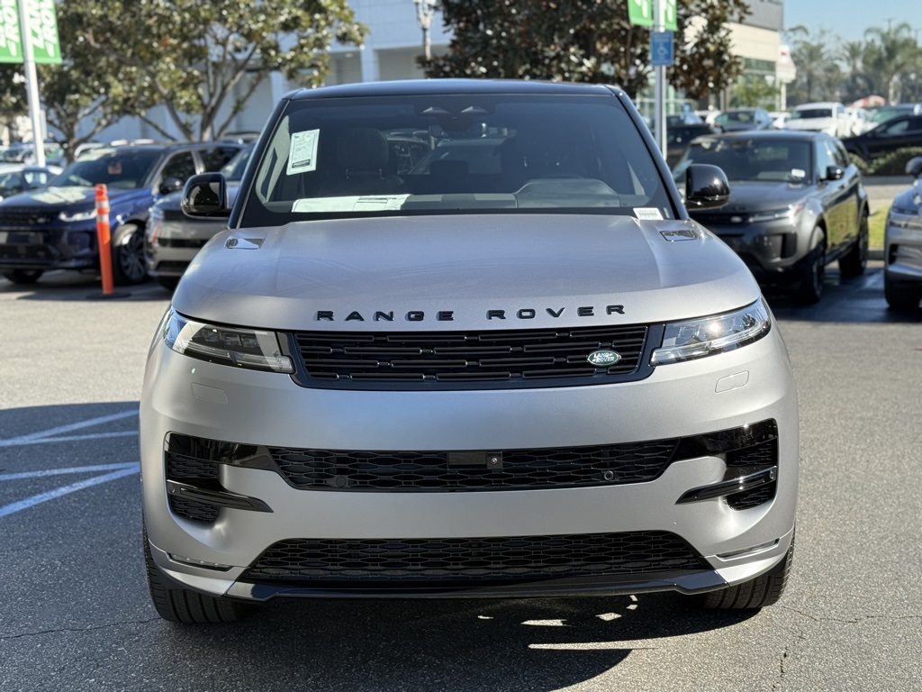 2025 Land Rover Range Rover Sport SE photo 2