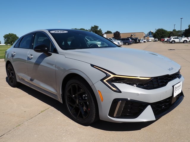 2026 Kia K5 GT-Line photo 3