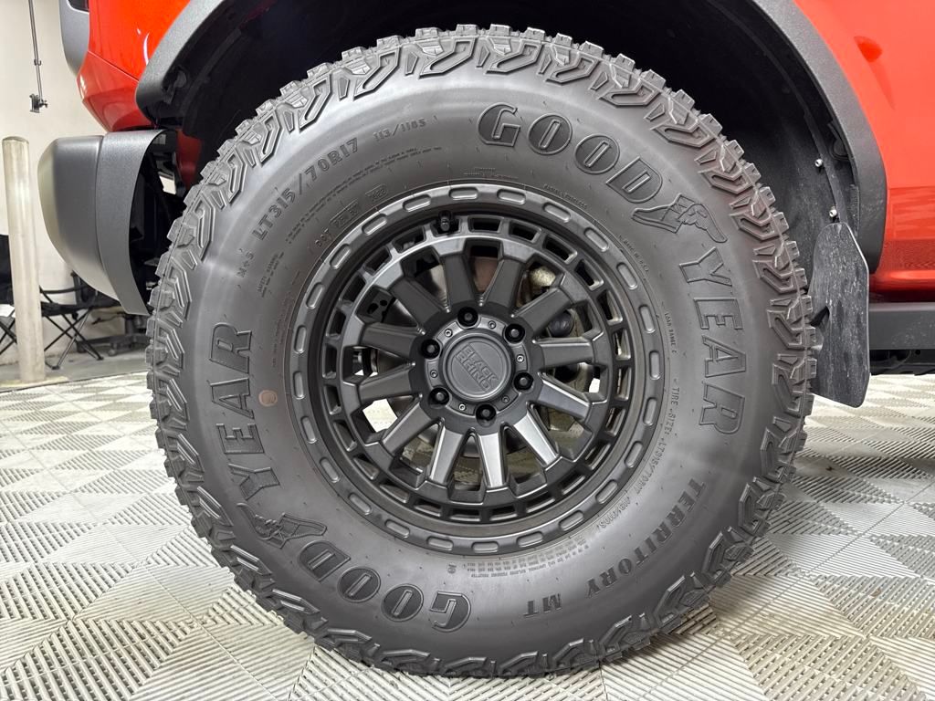 2022 Ford Bronco Badlands photo 16