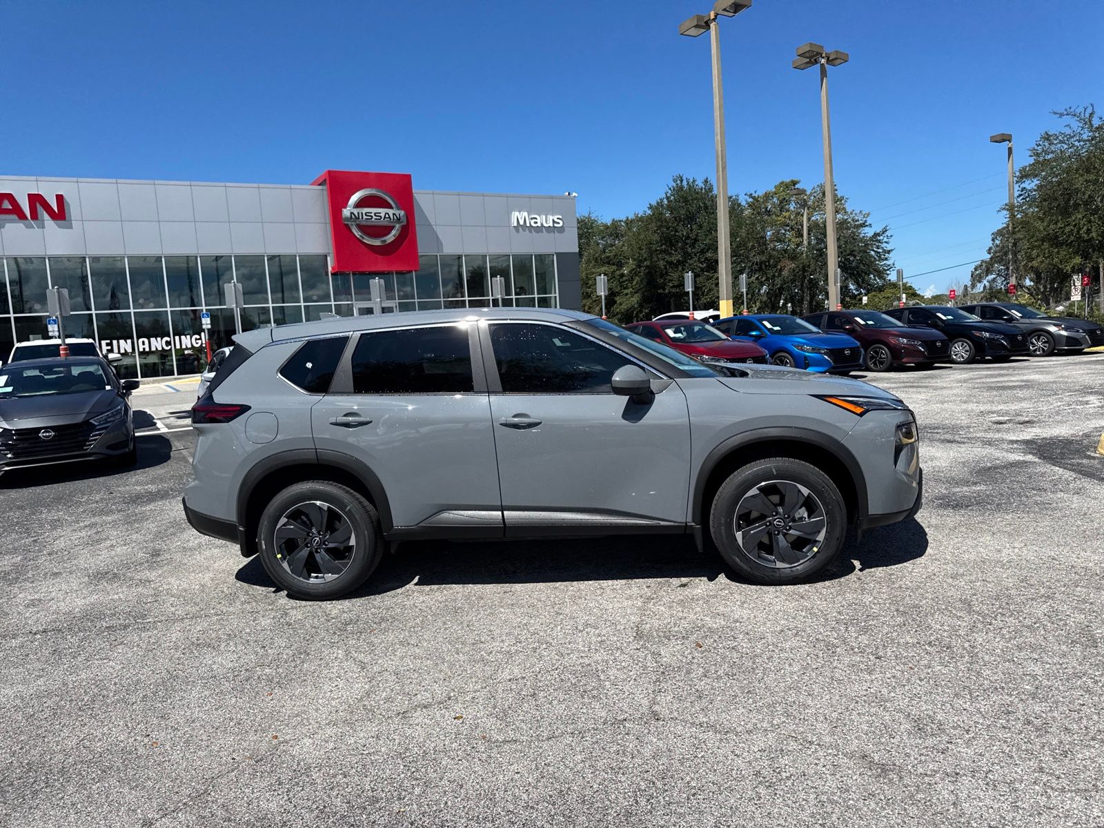 2026 Nissan Rogue SV photo 2