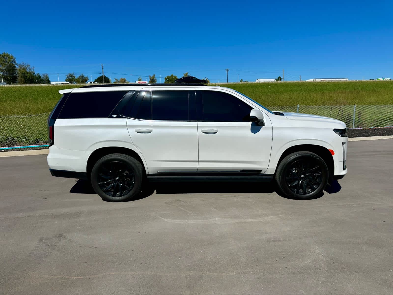 2021 Cadillac Escalade Sport Platinum photo 4