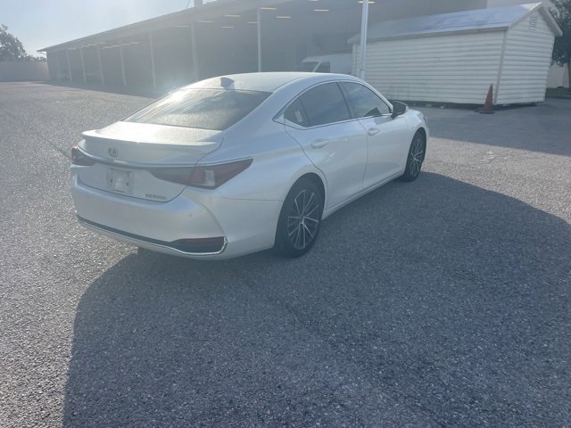 2023 Lexus ES 300h photo 5