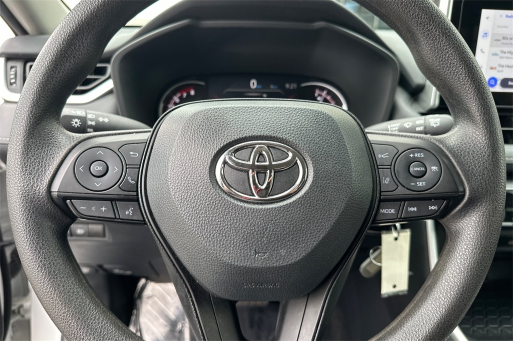 2024 Toyota RAV4 LE photo 19