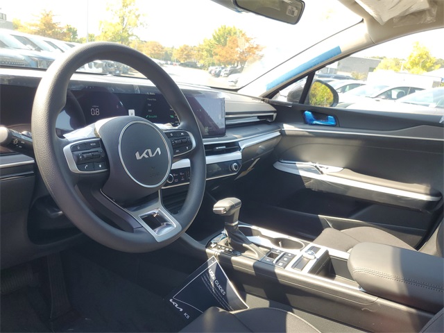 2026 Kia K5 LXS photo 11