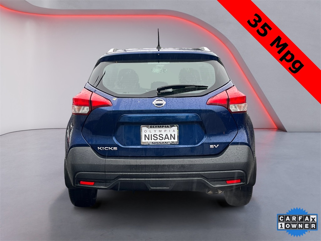 2018 Nissan Kicks SV photo 2