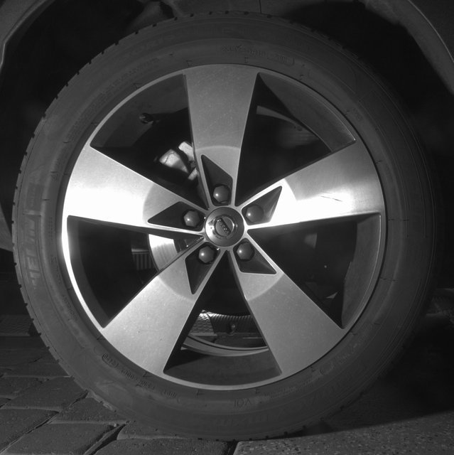 2021 Volvo XC40 Momentum photo 18