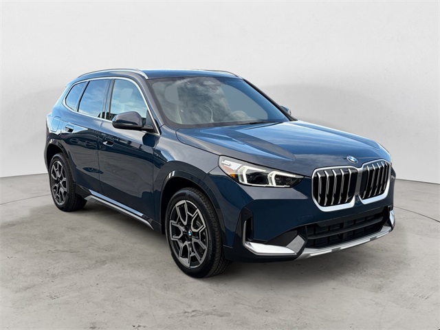 2026 BMW X1 28i's photo