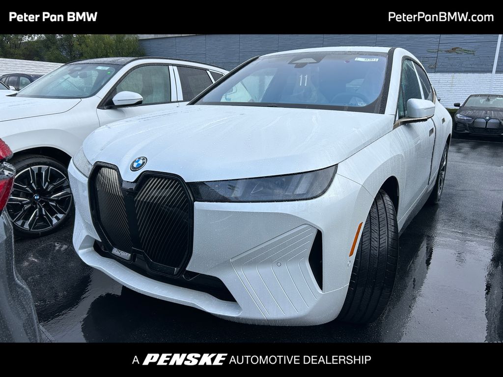 2026 BMW iX 45's photo
