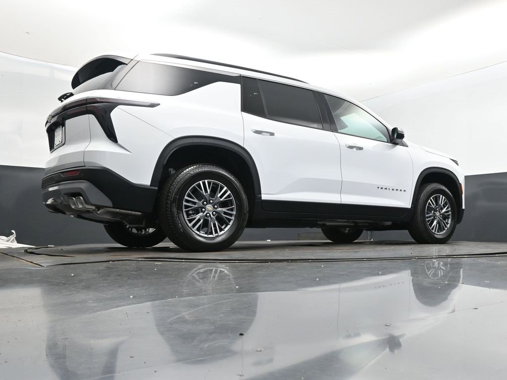 2026 Chevrolet Traverse photo 39