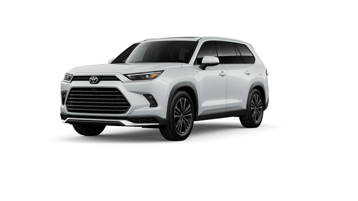 2026 Toyota Grand Highlander Platinum's photo