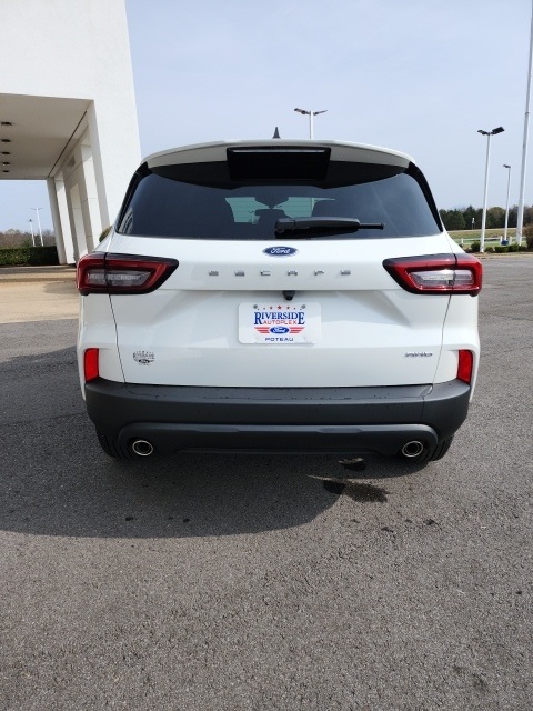2025 Ford Escape ST-Line photo 4