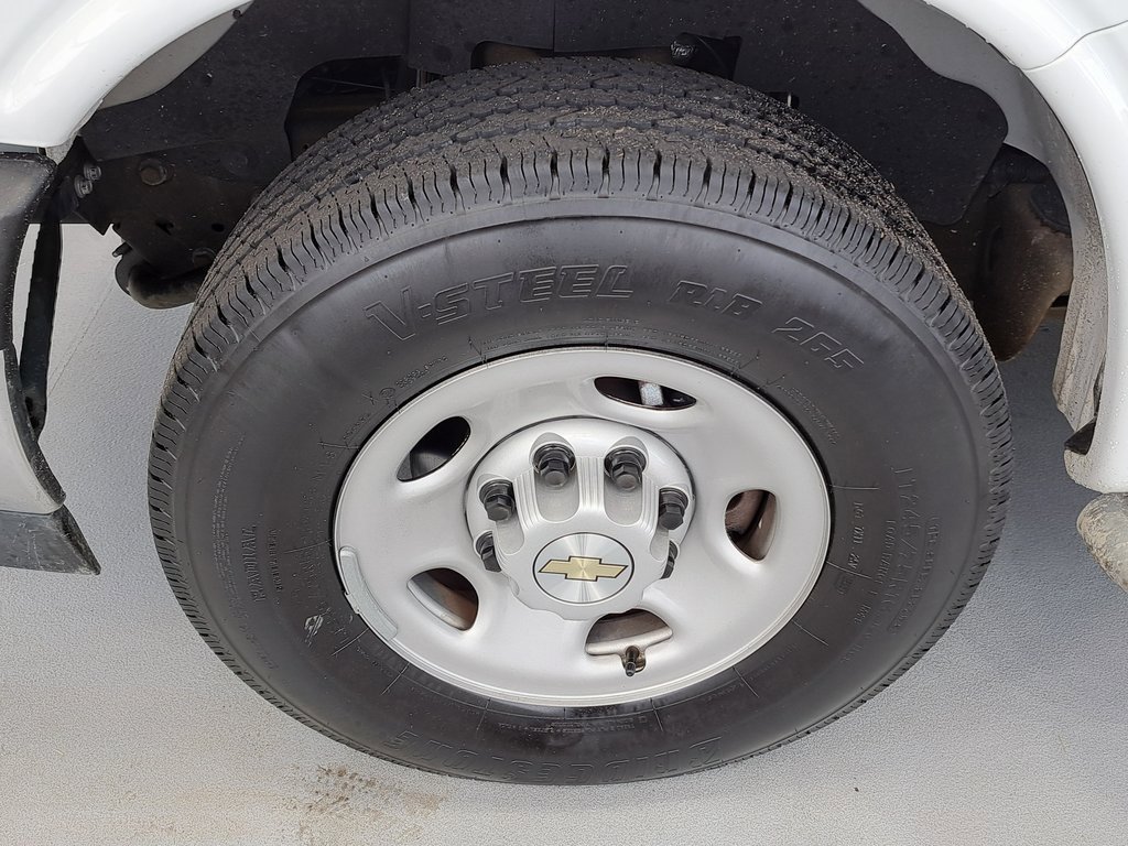 2023 Chevrolet Express 2500 Work Van photo 26