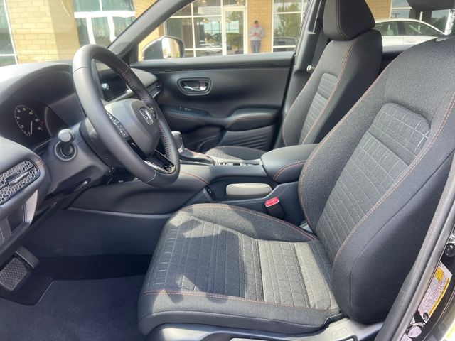 2026 Honda HR-V Sport photo 9