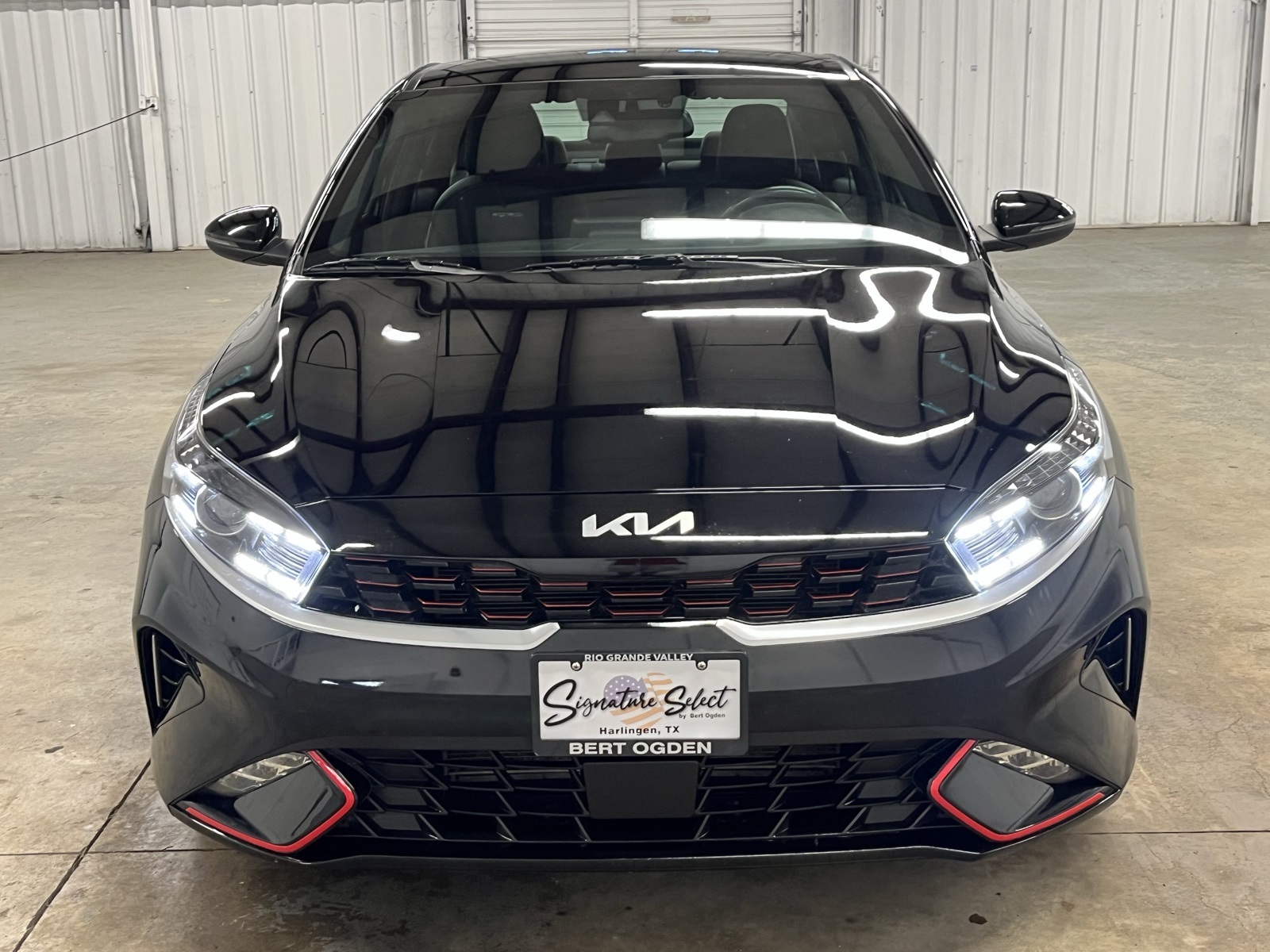 2023 Kia Forte GT-Line photo 2