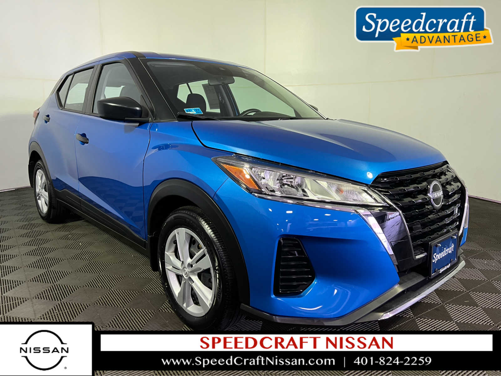 2025 Nissan KICKS PLAY Base