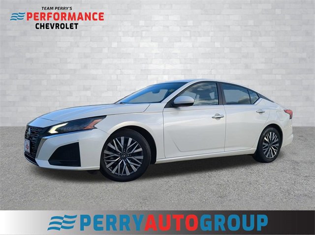 2023 Nissan Altima SV