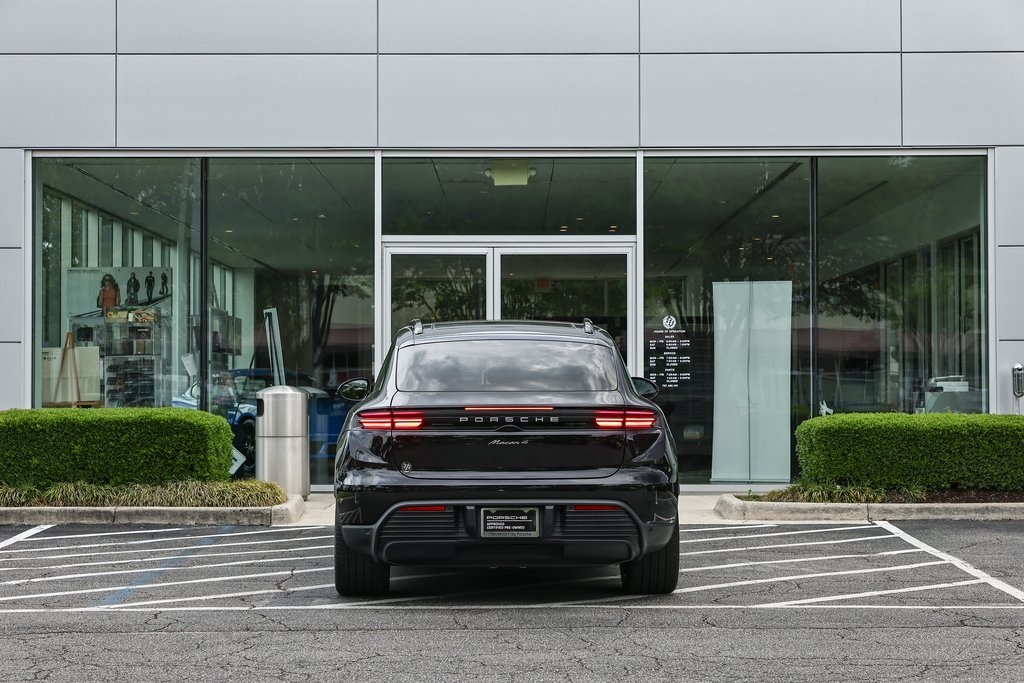 2024 Porsche Macan Electric 4 photo 6
