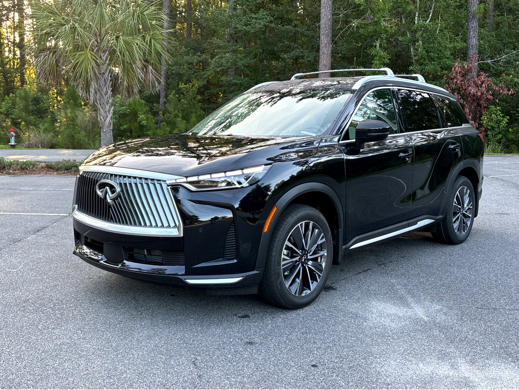 2026 Infiniti QX60 Luxe photo 3