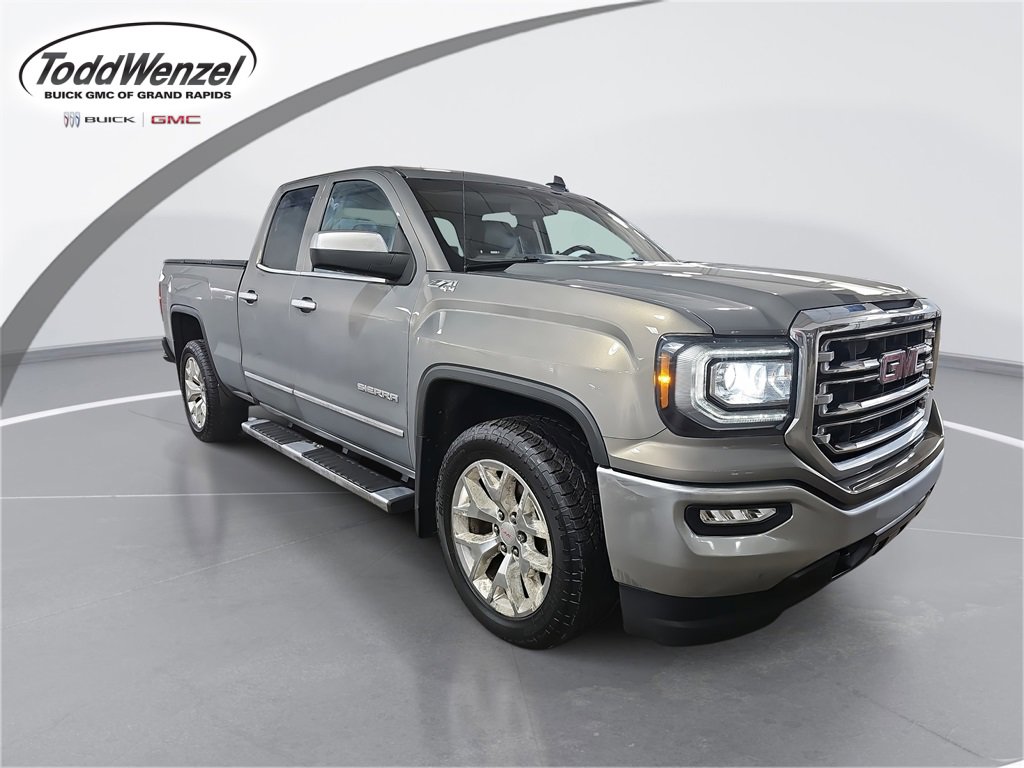2017 GMC Sierra 1500 SLT's photo
