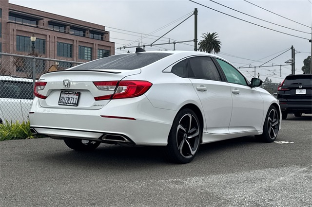 2021 Honda Accord Sport photo 2