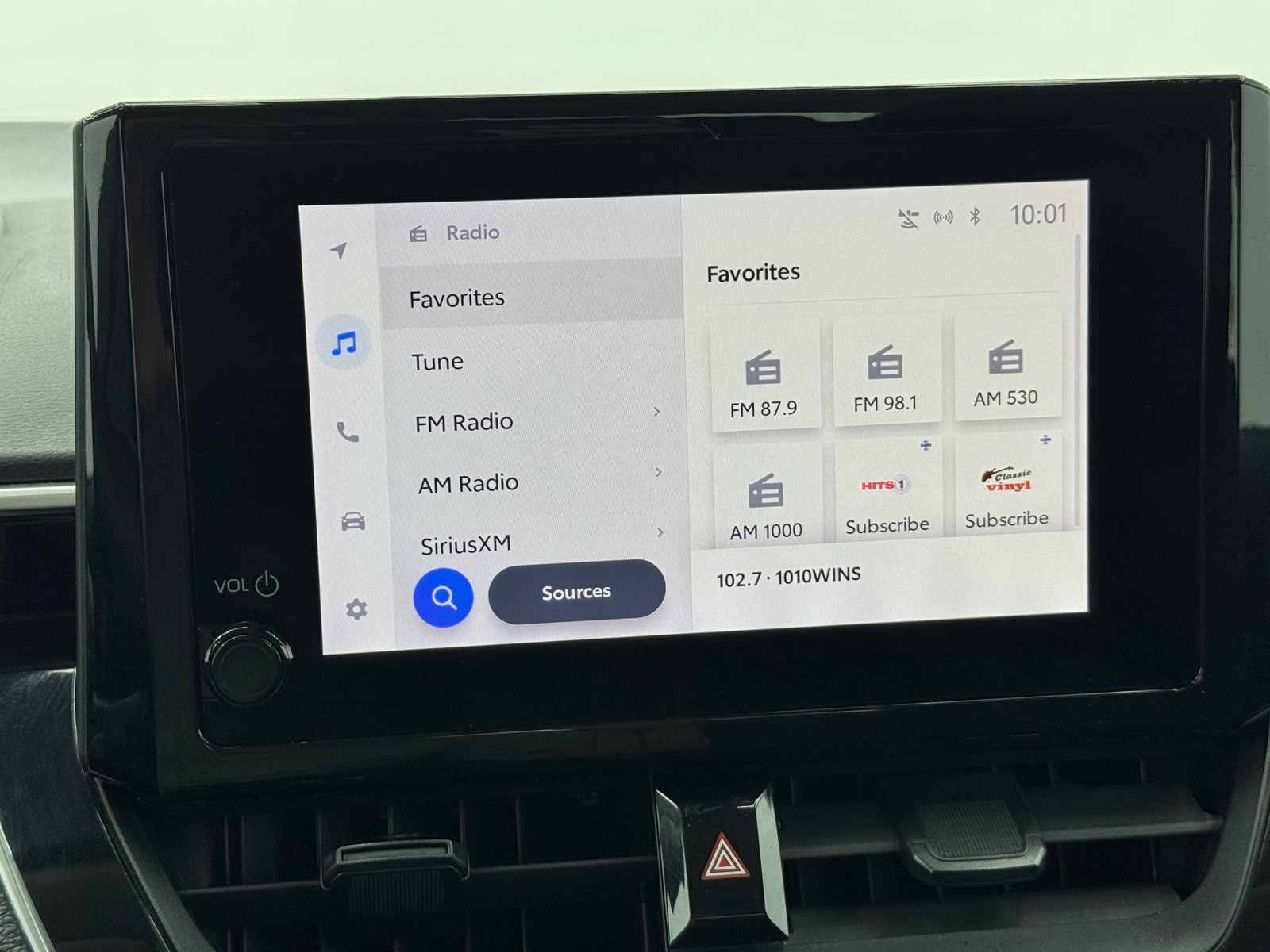 2023 Toyota Corolla LE photo 19