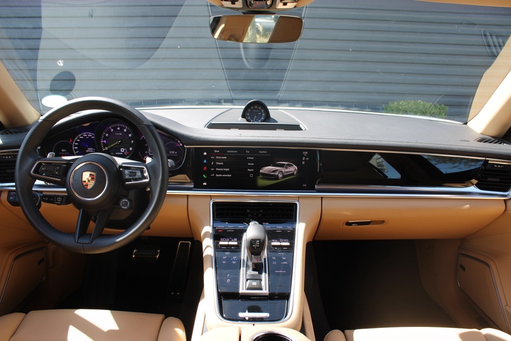 2023 Porsche Panamera E-Hybrid 4 photo 28