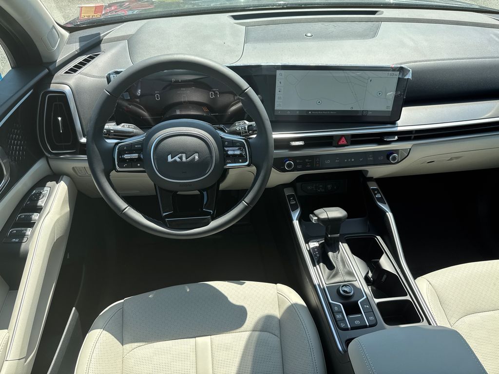 2025 Kia Sorento S photo 20