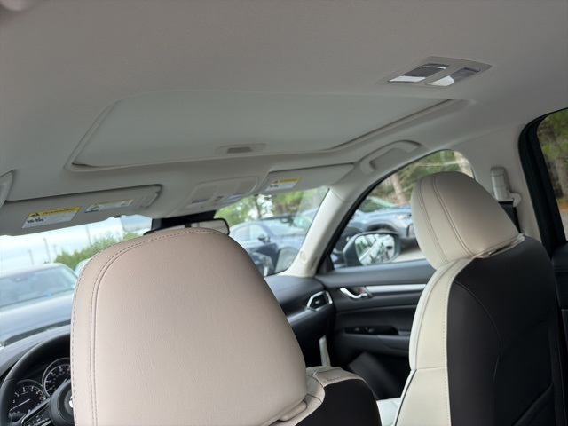 2025 Mazda CX-5 2.5 S Preferred photo 8