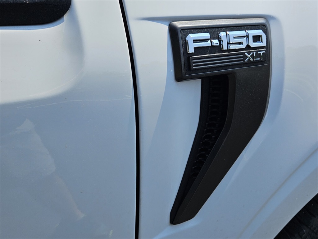 2023 Ford F-150 XLT photo 14