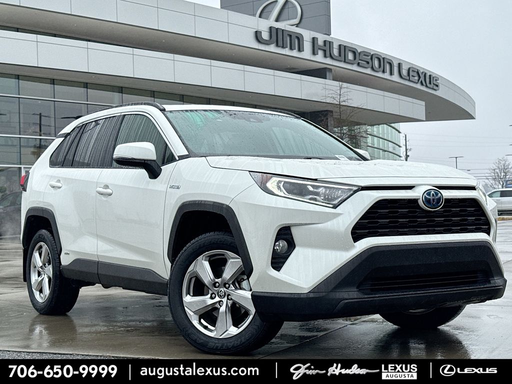 2021 Toyota RAV4 XLE Premium's photo