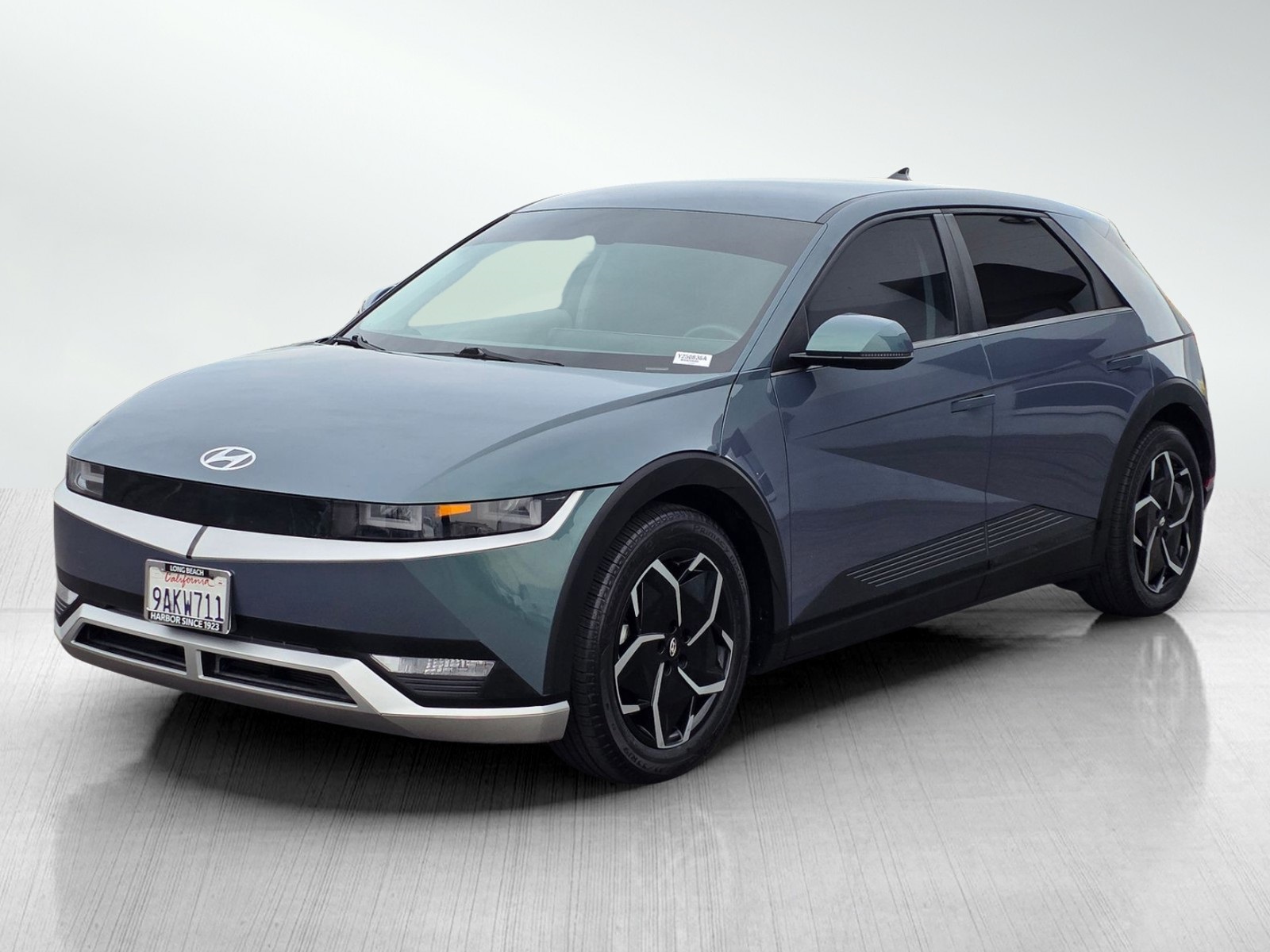 2022 Hyundai Ioniq 5 SE photo 3