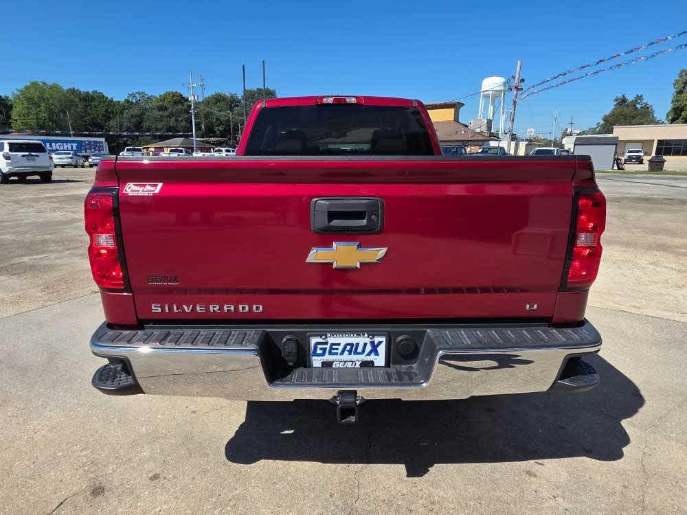 2018 Chevrolet Silverado 1500 LT photo 4