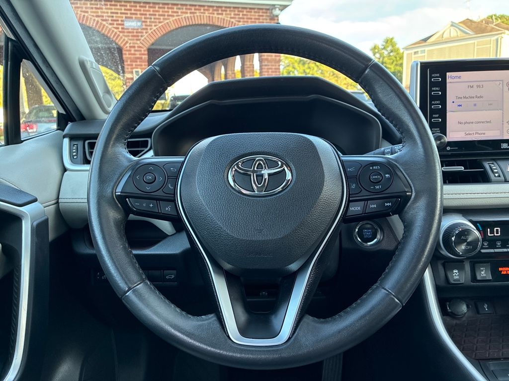 2021 Toyota RAV4 Limited photo 13